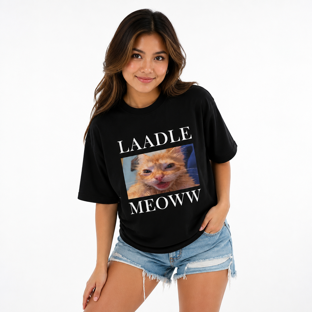 Maka Ladlee Meow | Oversized T-Shirt