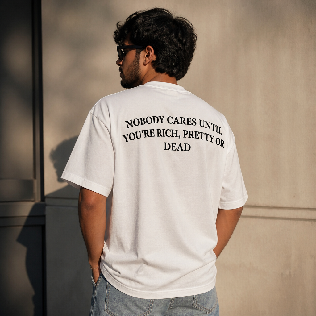Nobody Cares | Oversized Tshirt