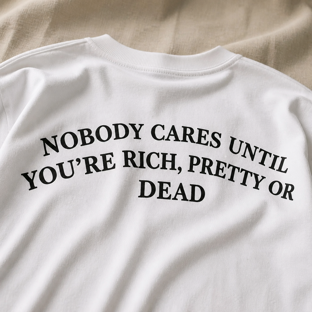 Nobody Cares | Oversized Tshirt